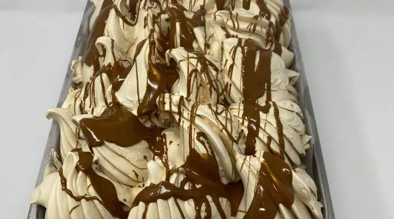 Salted-Caramel-Ice-Cream-Recipe